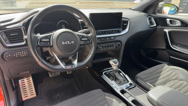 Kia Pro_cee'D image 1