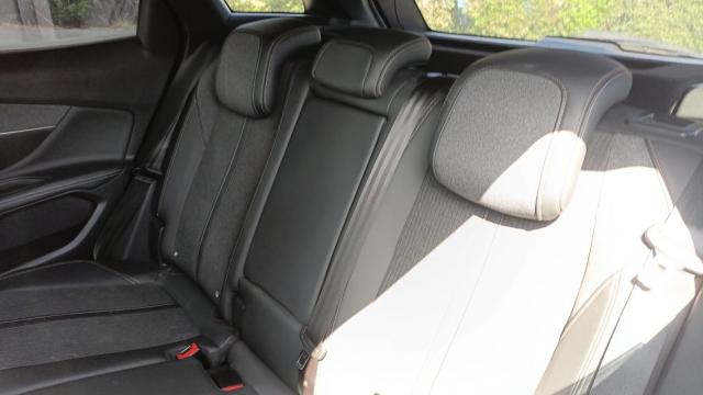 Peugeot 3008 image 6