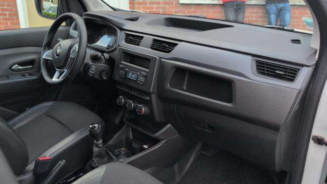 Renault Express image 1