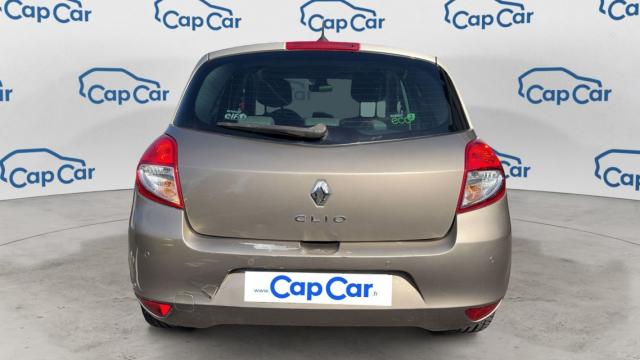 Renault Clio image 2