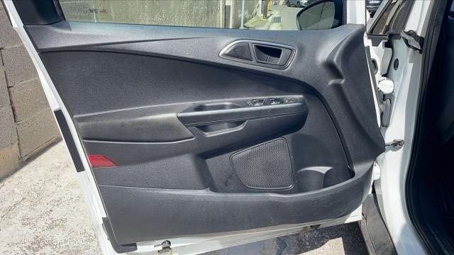 Ford B-Max image 9