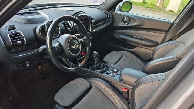 Mini Clubman image 9