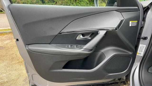 Peugeot 2008 image 9