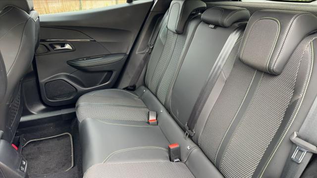Peugeot 2008 image 6