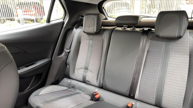 Peugeot 2008 image 1