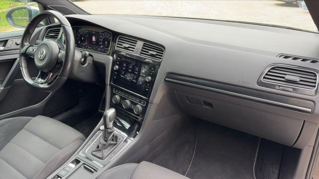 Volkswagen Golf image 3