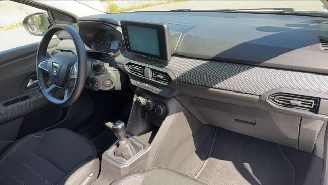 Dacia Sandero image 3