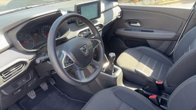 Dacia Sandero image 6