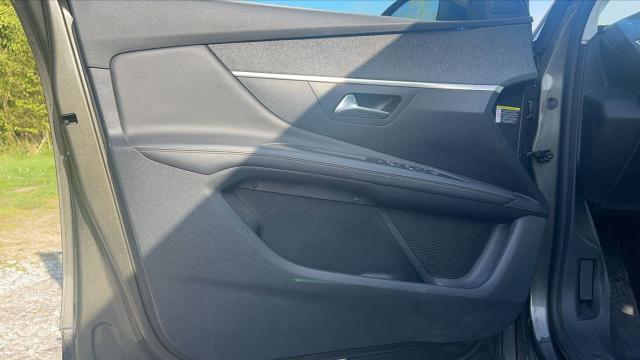 Peugeot 3008 image 3