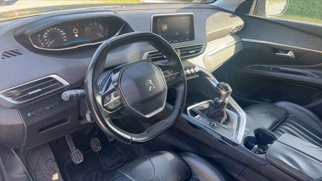 Peugeot 3008 image 9