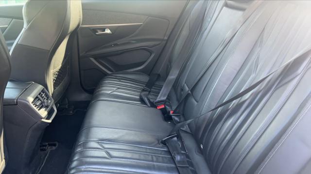 Peugeot 3008 image 2