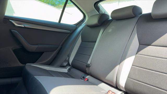 Skoda Octavia image 7