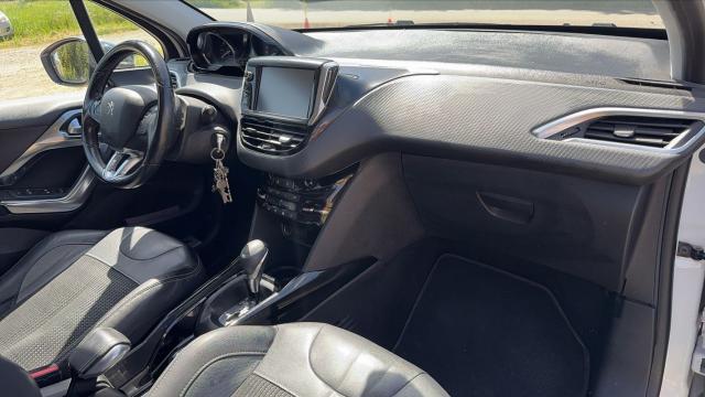 Peugeot 2008 image 1