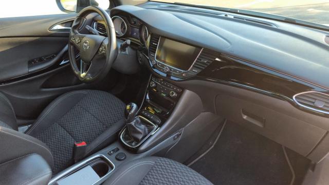 Opel Astra image 8