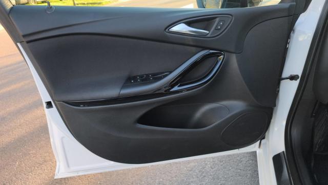 Opel Astra image 4