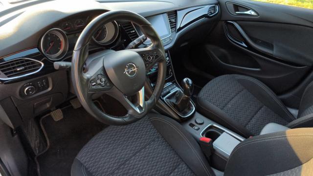 Opel Astra image 9