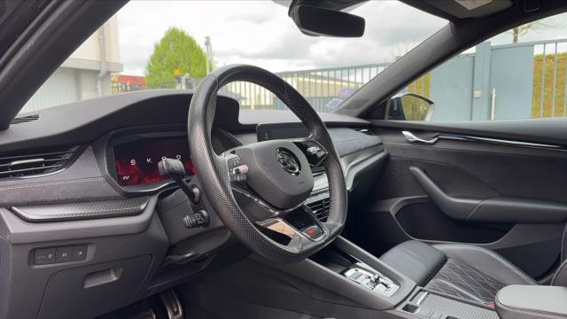 Skoda Octavia image 2