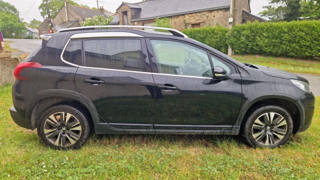 Peugeot 2008 image 5