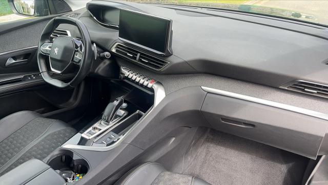 Peugeot 5008 image 9