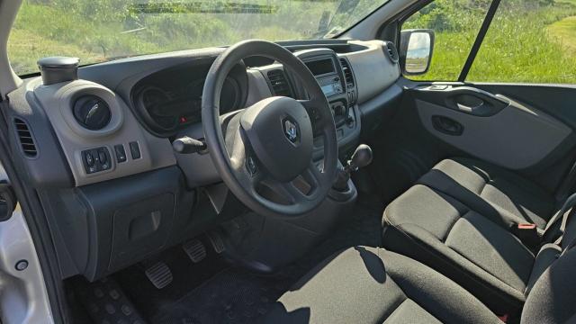 Renault Trafic image 3