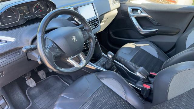 Peugeot 2008 image 6