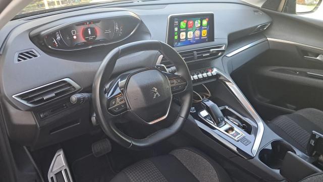 Peugeot 5008 image 1