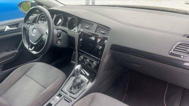 Volkswagen Golf image 9