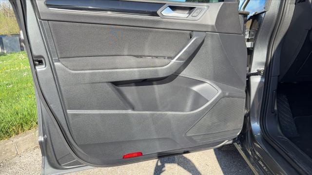 Volkswagen Touran image 4