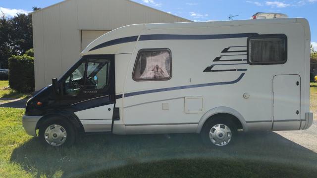 Ford Transit image 3