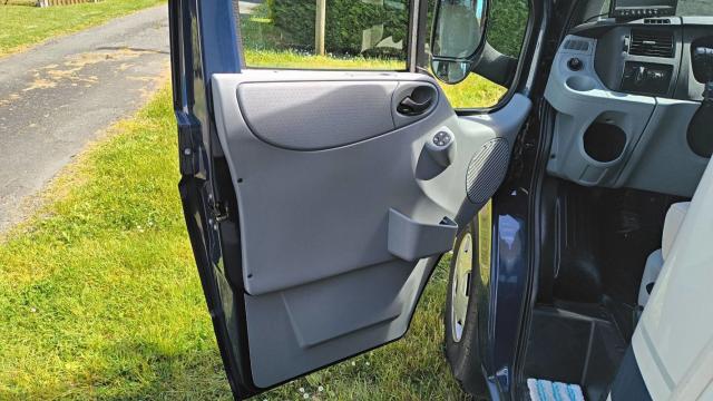 Ford Transit image 9