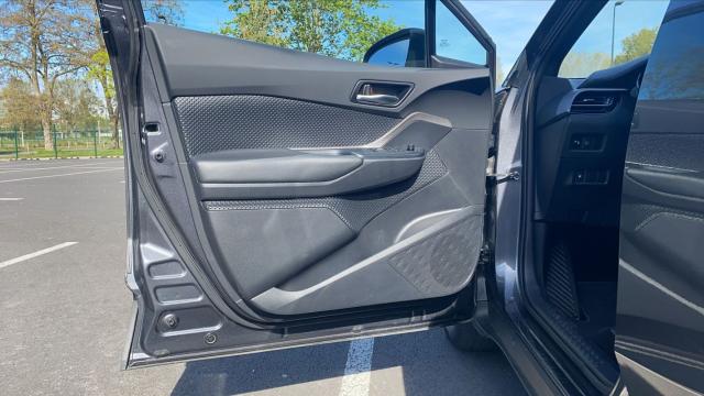 Toyota C-Hr image 3