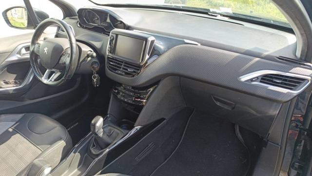 Peugeot 2008 image 4