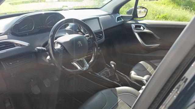 Peugeot 2008 image 5