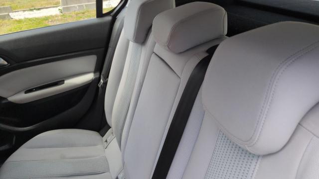 Peugeot 308 image 8