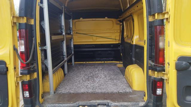 Renault Trafic image 2