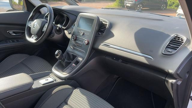Renault Scénic image 9