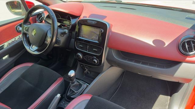 Renault Clio Estate image 7