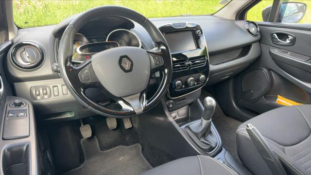 Renault Clio image 1