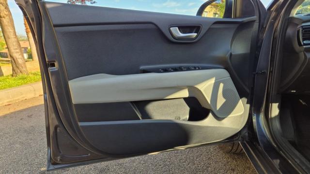 Kia Stonic image 5