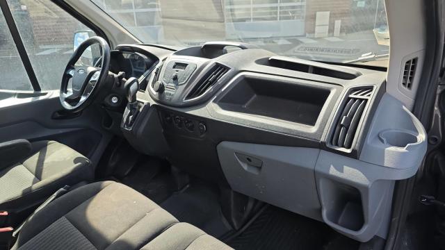Ford Transit image 6