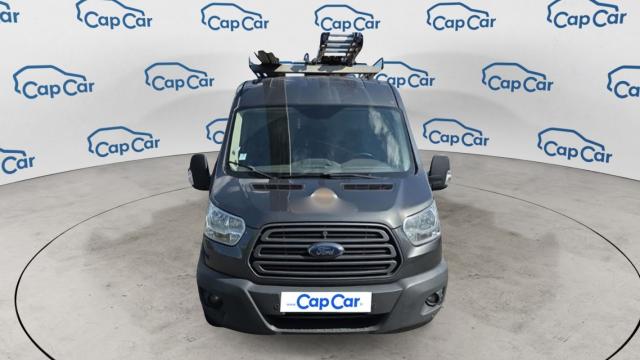 Ford Transit image 2