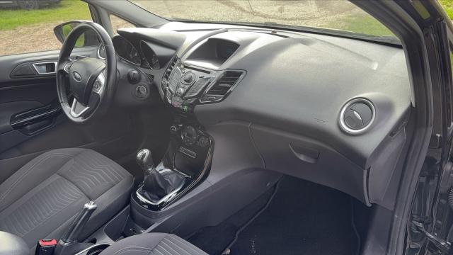 Ford Fiesta image 7