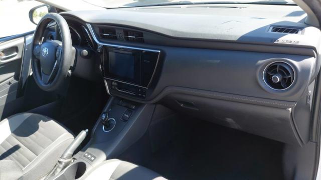 Toyota Auris image 4