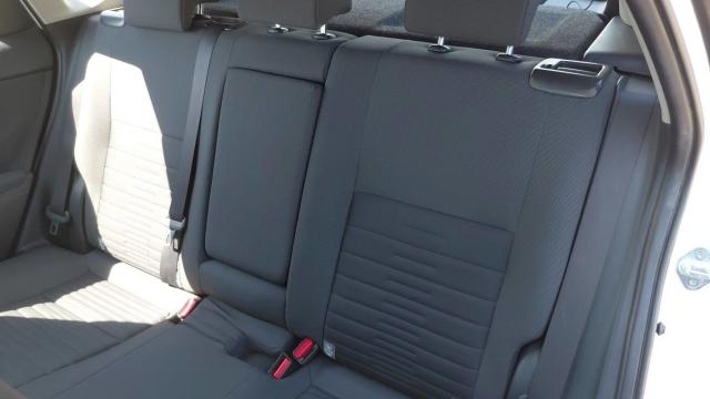 Toyota Auris image 5