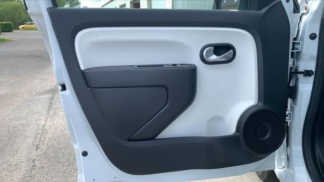Renault Twingo image 6