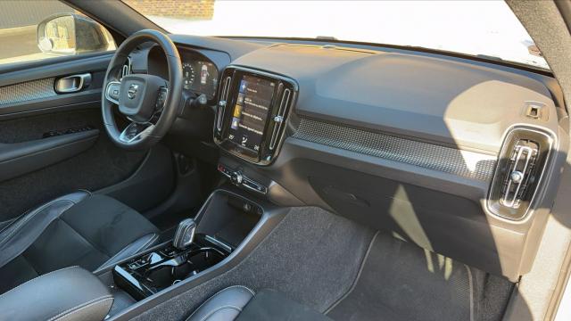 Volvo Xc40 image 8