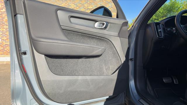 Volvo Xc40 image 6