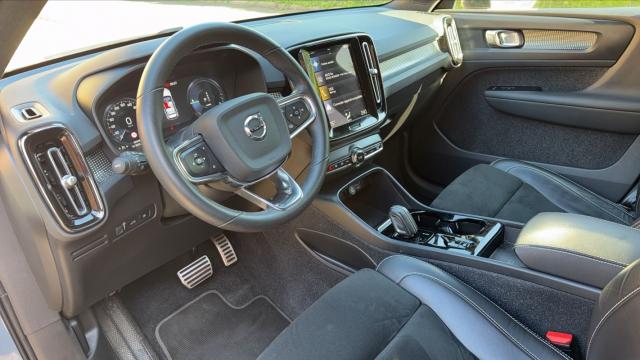 Volvo Xc40 image 3