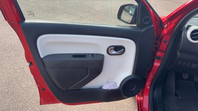 Renault Twingo image 6
