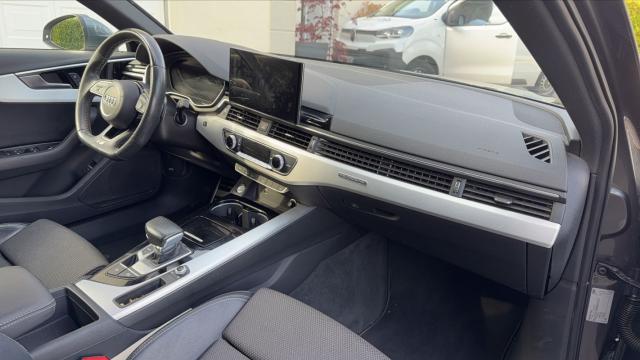 Audi A4 image 4